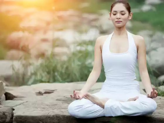 WU विशेषज्ञ थेरेसा मिशेलेटी के साथ मन की शांति ध्यान