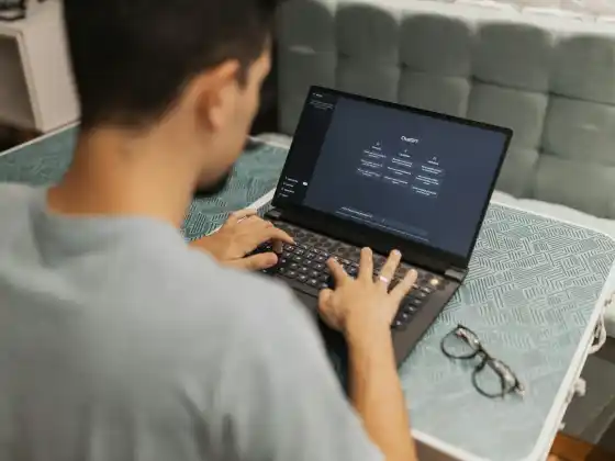 プロジェクト マネージャー向け ChatGPT: AI で生産性を 10 倍に