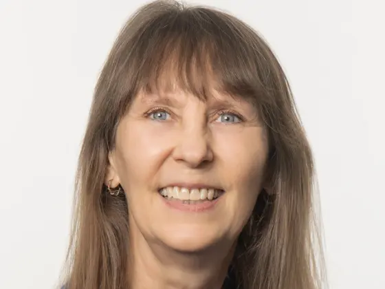 Leah Skurdal - Духовність, Інтуїтивний розвиток, Практична духовність, Здоровя та оздоровлення, Усвідомлене життя, Енергетична робота, Медитація 